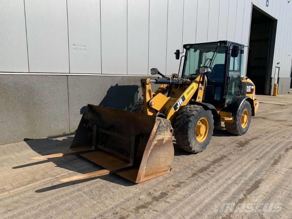 CAT 906 Radlader