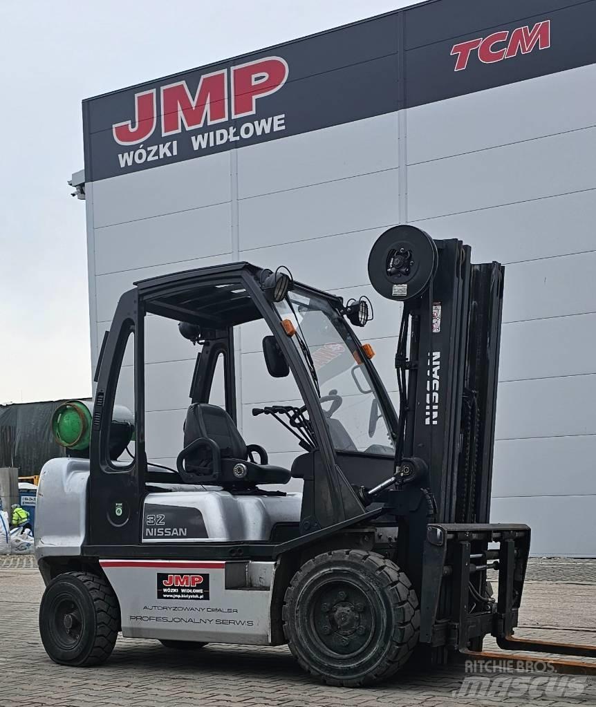 Nissan UG1D2A32LQ LPG heftrucks