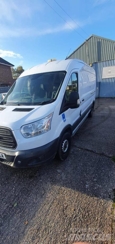 Ford Transit 350 Lieferwagen
