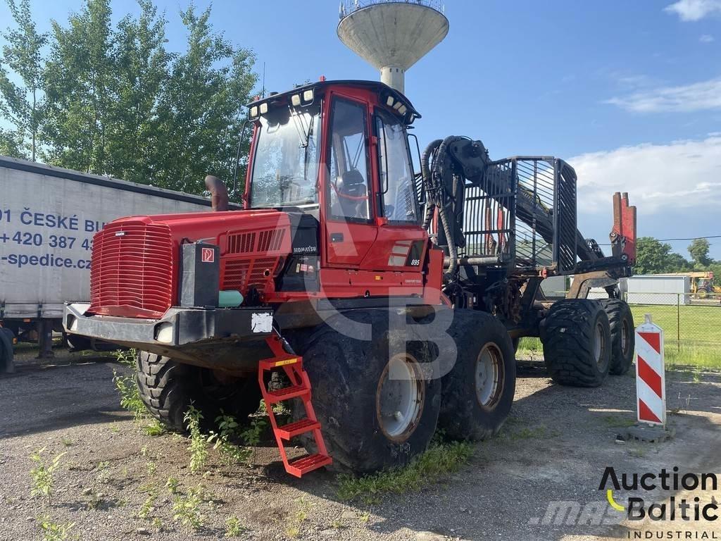Komatsu 895 Forwarder