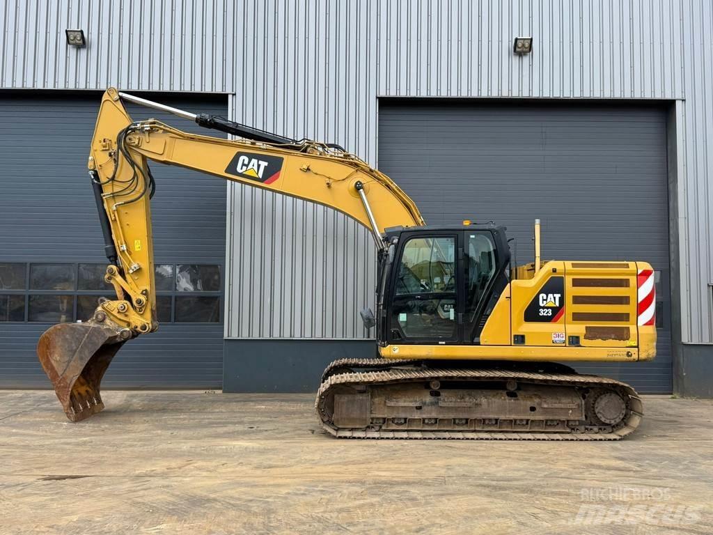 CAT 323 Raupenbagger