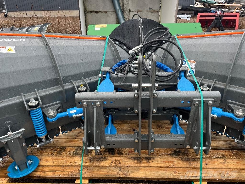 Snowek N360 Schneeschilde und -pflüge