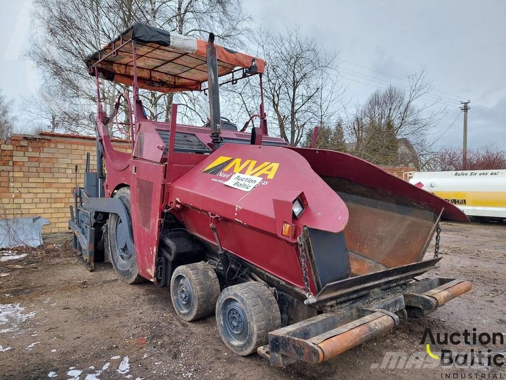 Demag DF 90 P Strassenfertiger