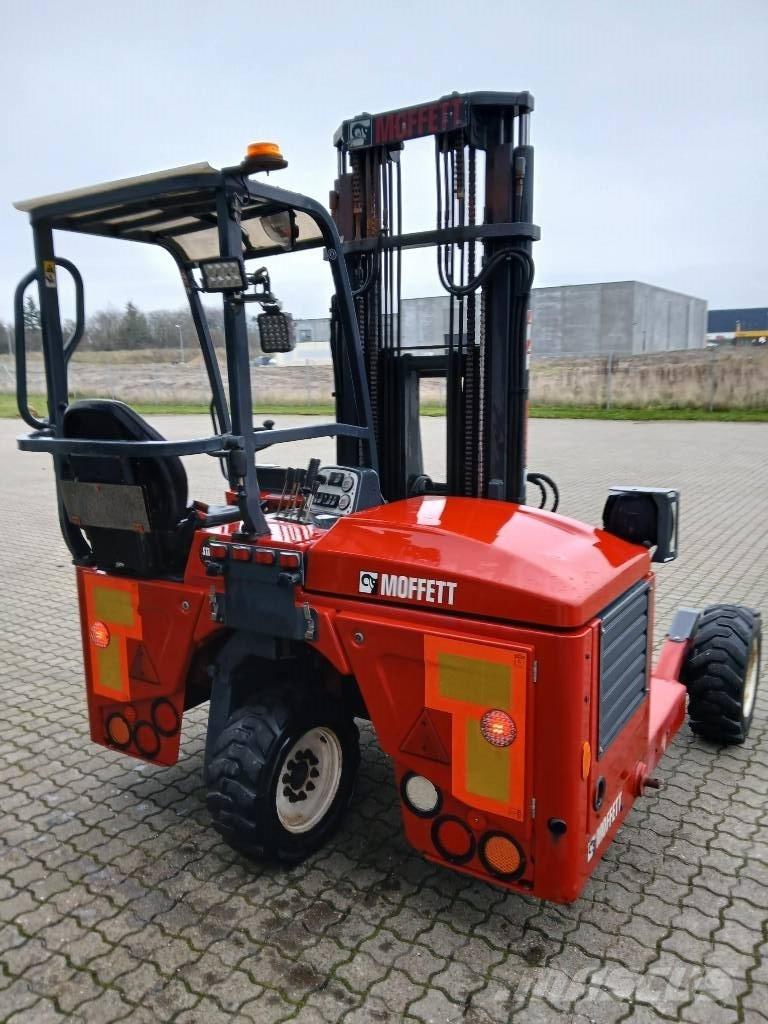 Moffett M4 25.3 NX Diesel heftrucks