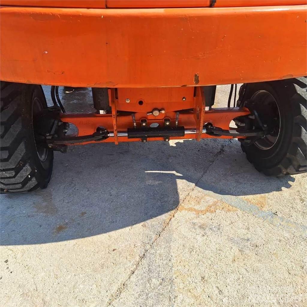 JLG 460SJ Teleskopbühnen
