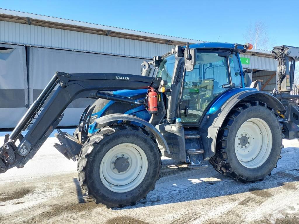 Valtra N 154 Traktoren