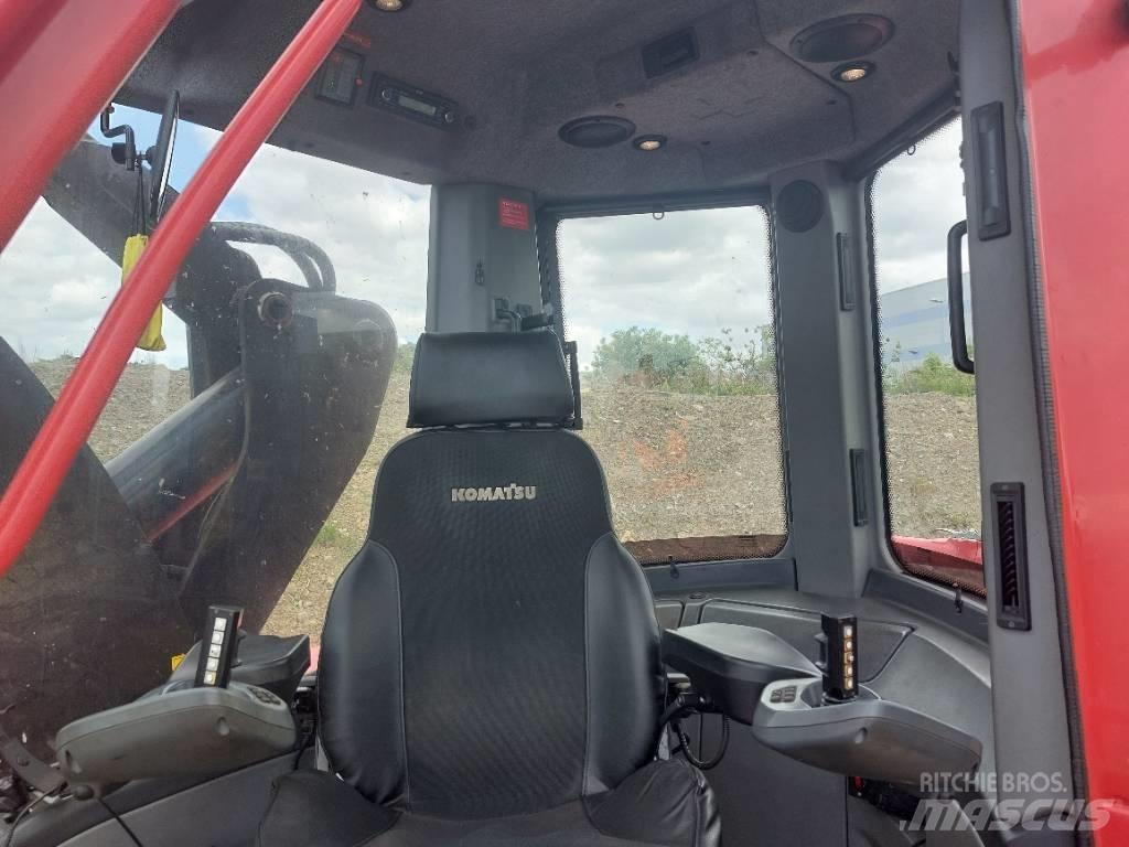 Komatsu 931XC-2 Harvester