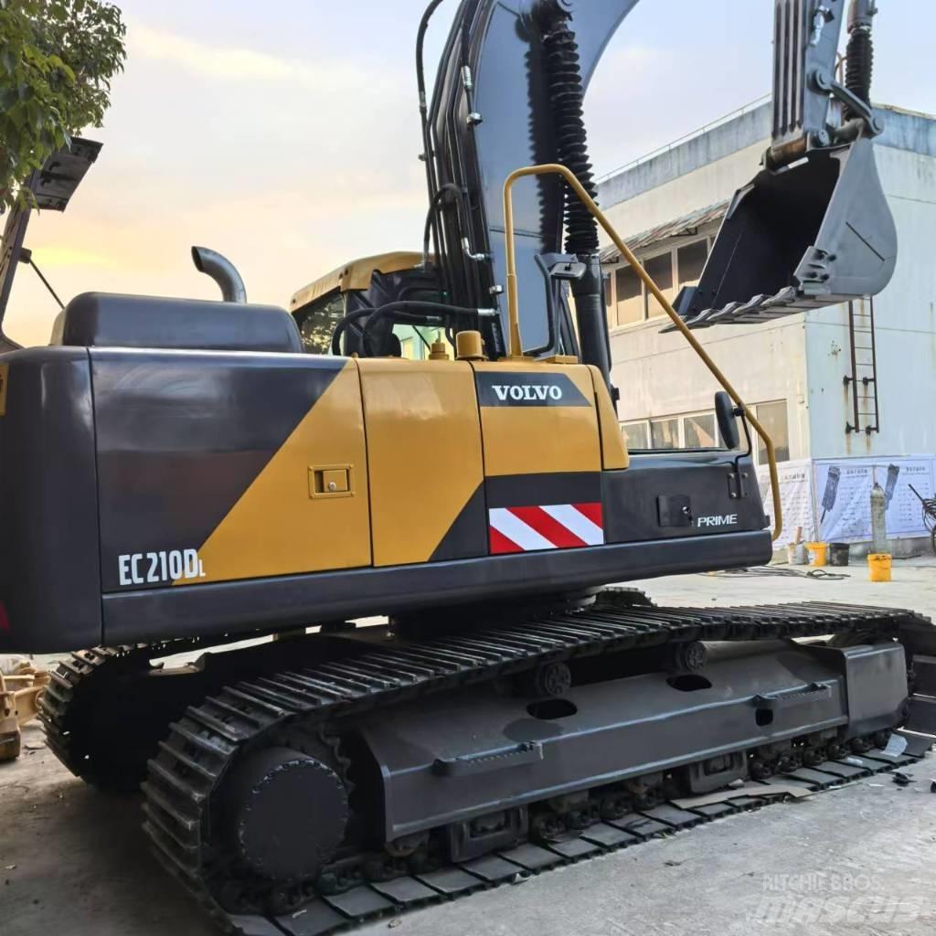 Volvo EC 210 D Midibagger  7t - 12t