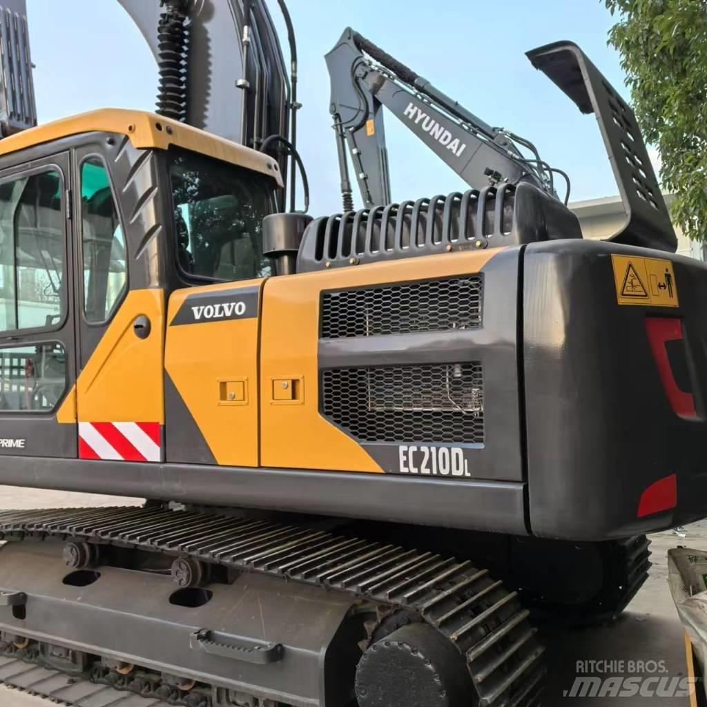 Volvo EC 210 D Midibagger  7t - 12t