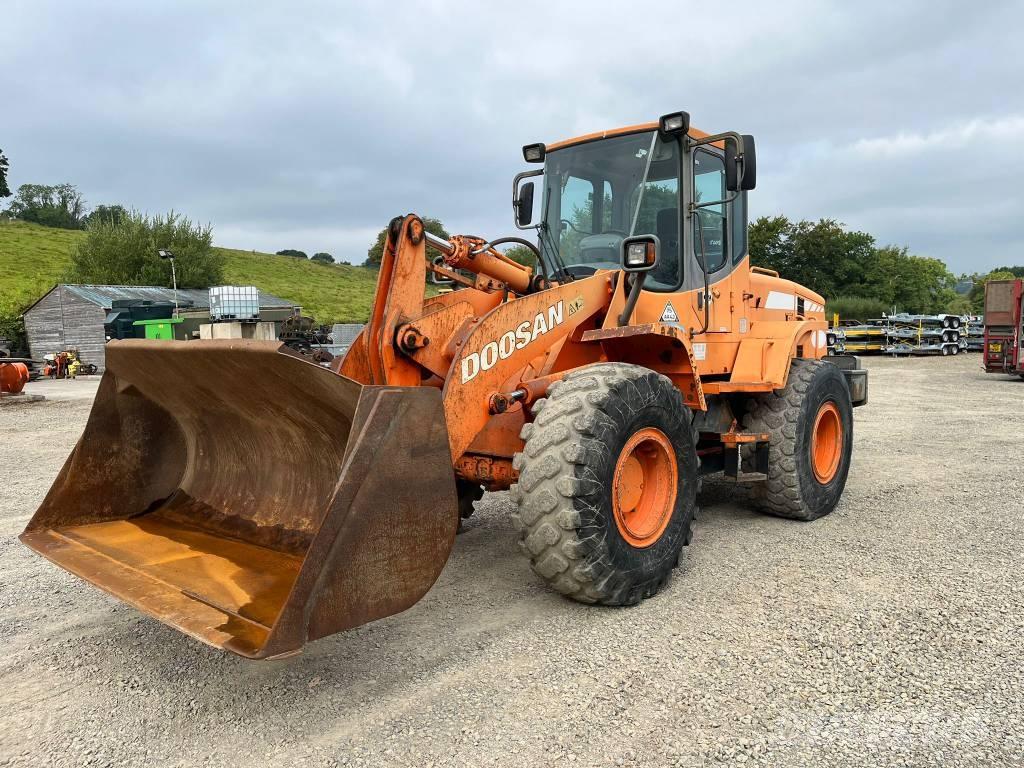Doosan DL 200 Radlader
