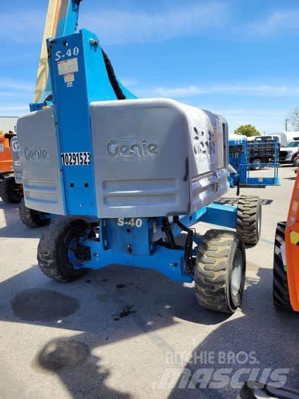 Genie S 40 Teleskopbühnen
