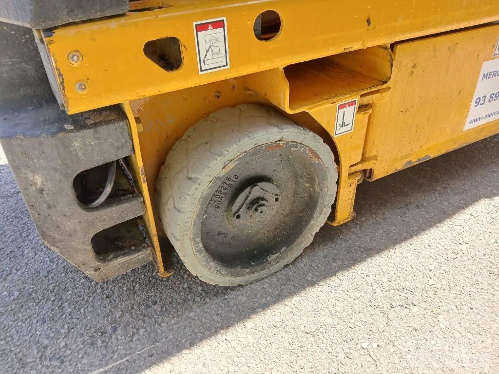 Haulotte Compact 8 Scheren-Arbeitsbühnen