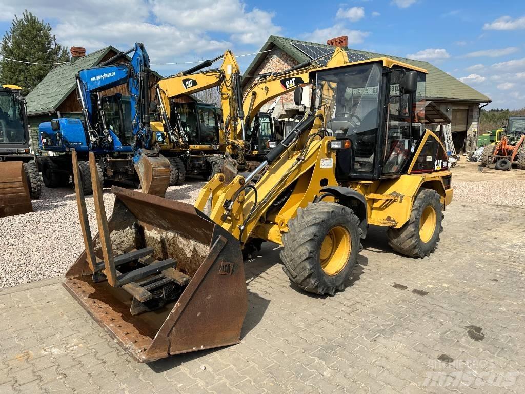 CAT 908 Radlader