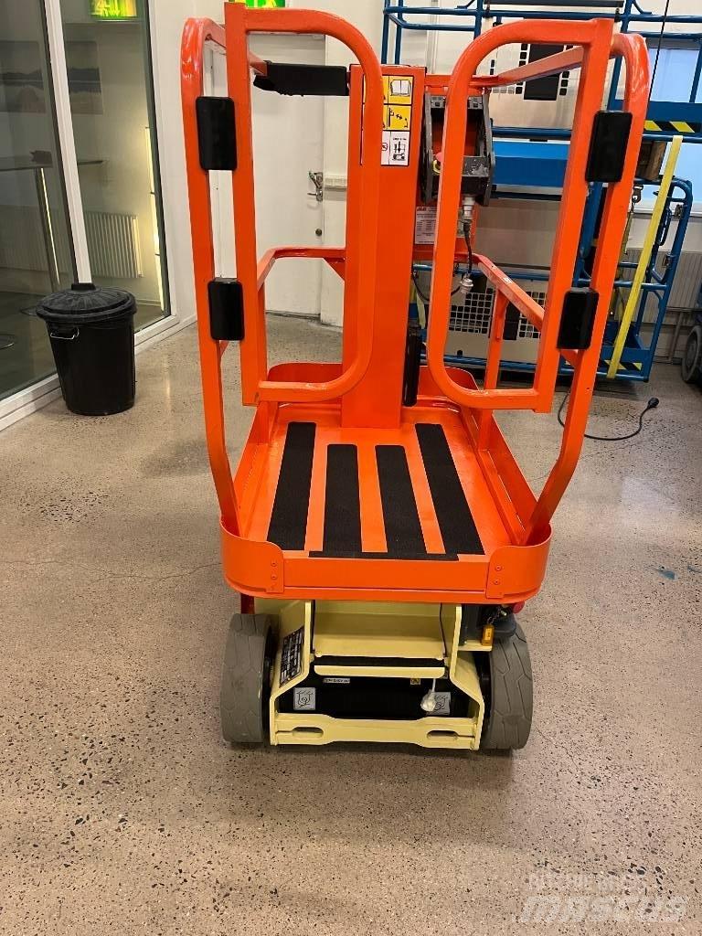 JLG 1230 ES Scheren-Arbeitsbühnen