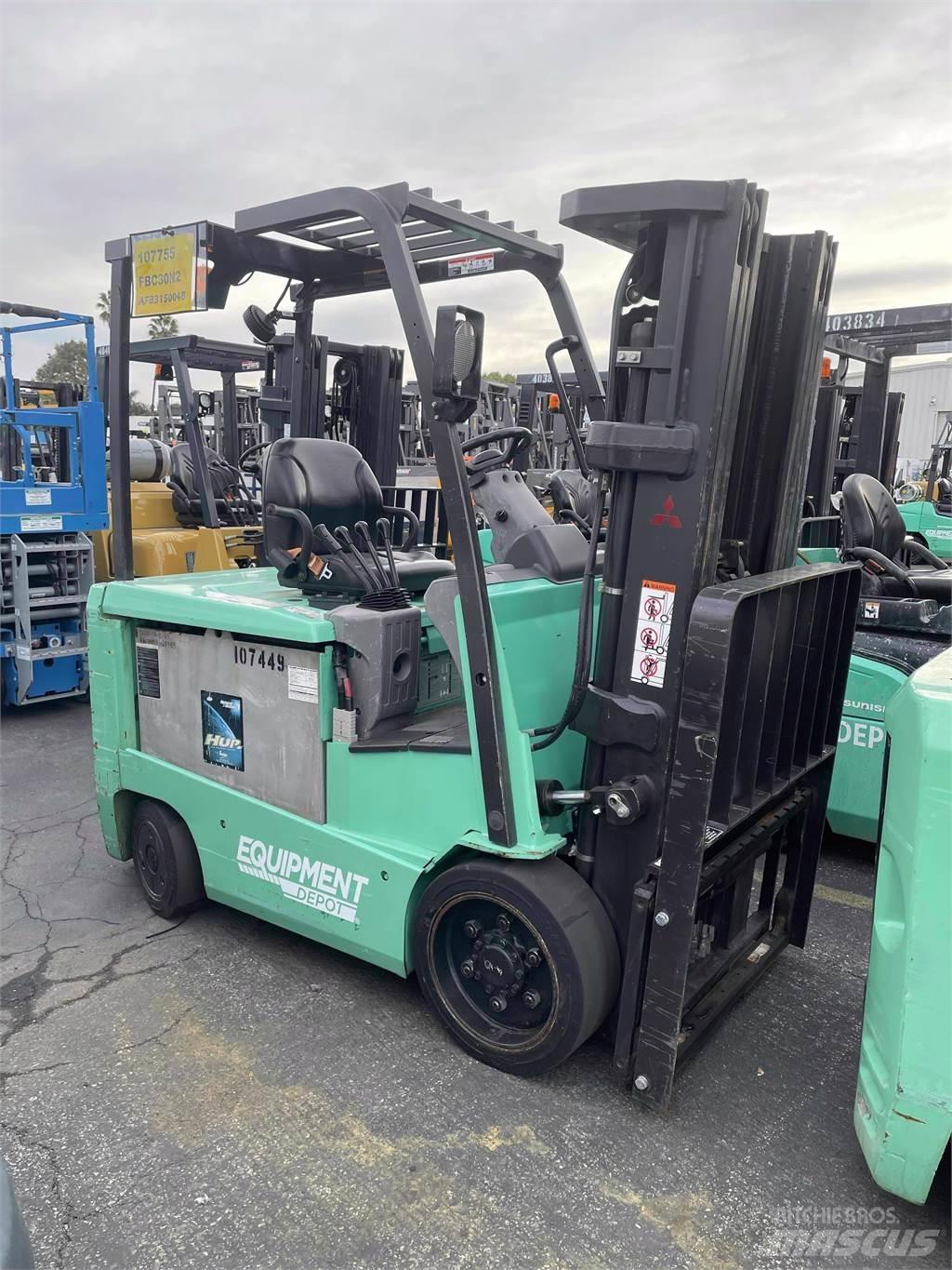Mitsubishi FBC30N Elektrische heftrucks