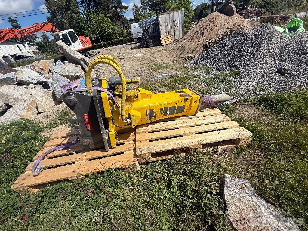 Epiroc SB 1102 Hammer / Brecher