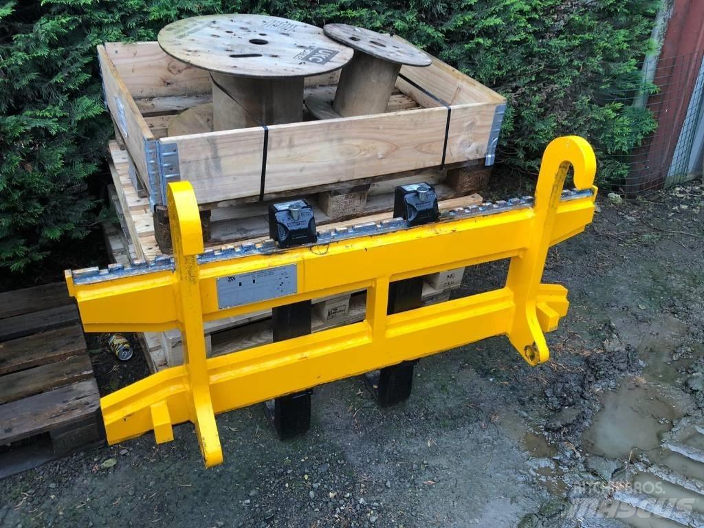 JCB PALLET FORKS Weitere Lade- und Grabgeräte