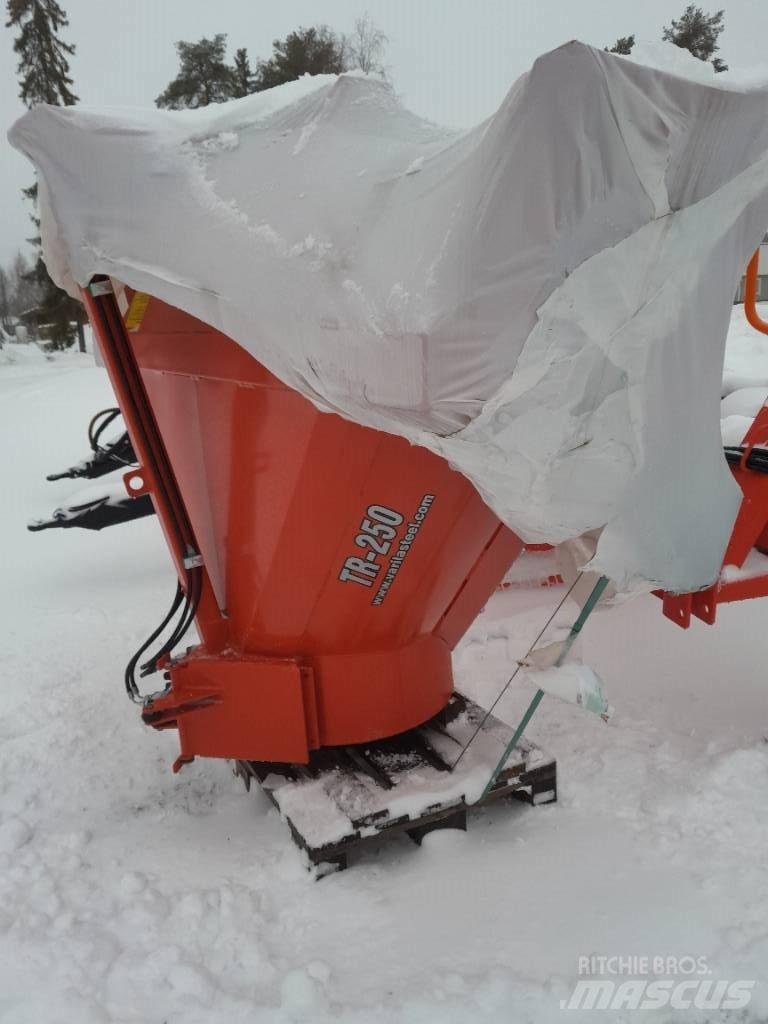 TR 250  HB Schneefräse