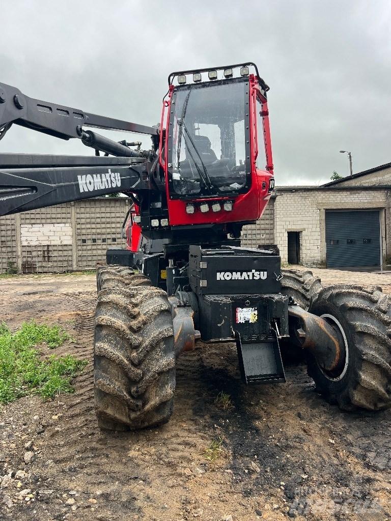 Komatsu 901 XC Harvester