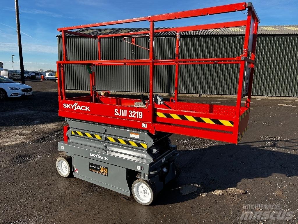 SkyJack SJ 3219 Scheren-Arbeitsbühnen