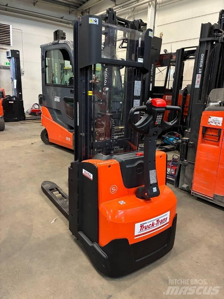Toyota SWE120L Deichselstapler