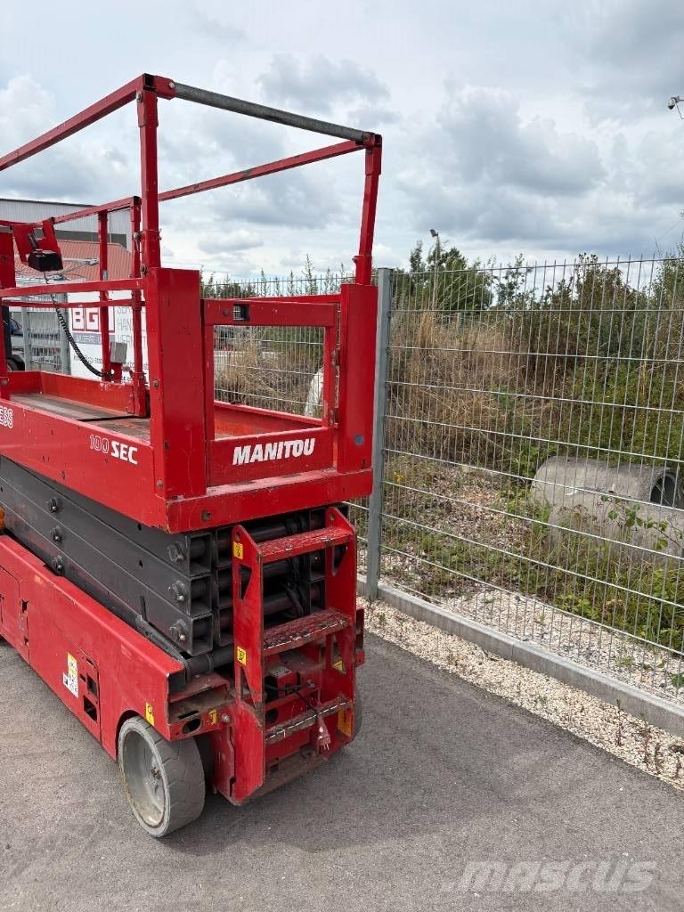 Manitou 100 SEC Scheren-Arbeitsbühnen