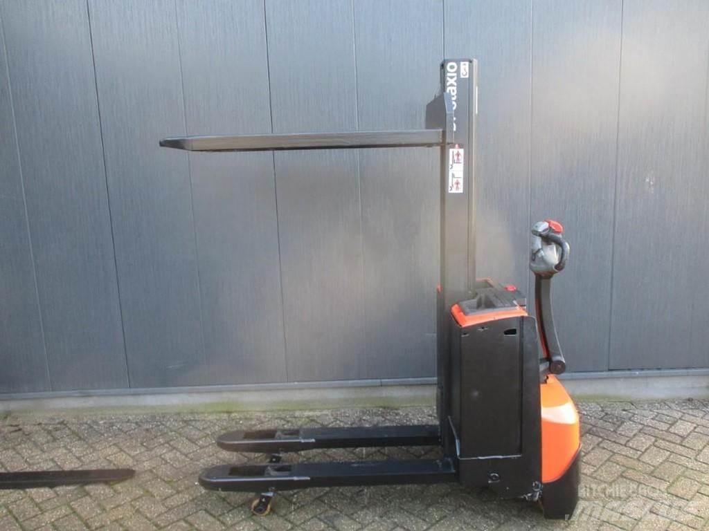 Toyota SWE 080L Deichselstapler