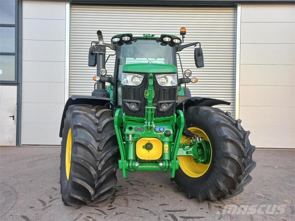 John Deere 6M 155 Traktoren