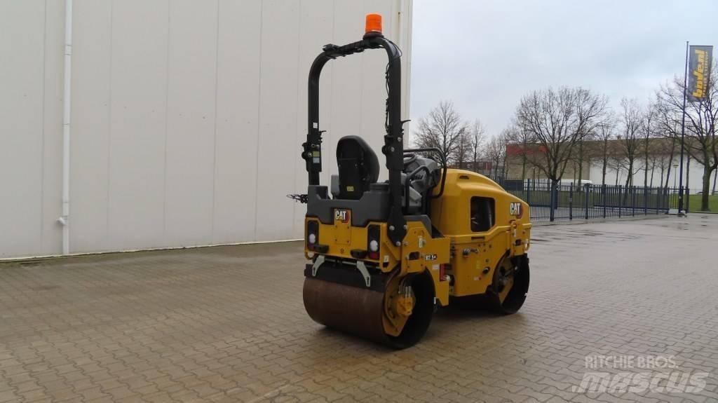 CAT CB2.5 GC Tandemwalzen