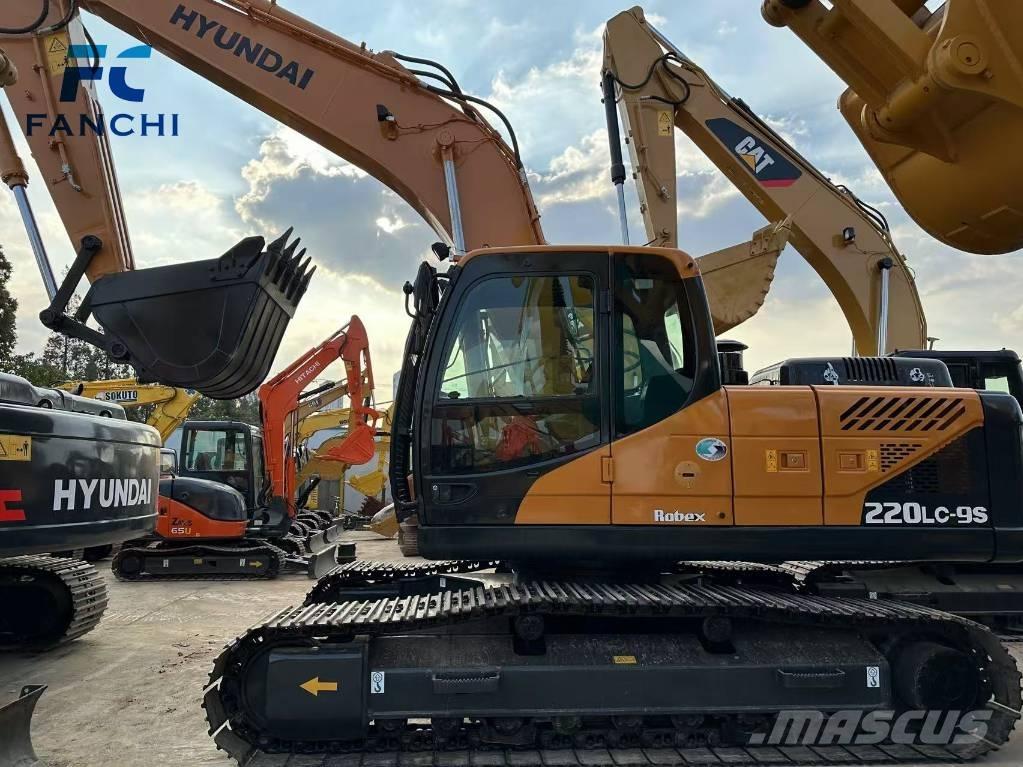 Hyundai 220LC-9S Raupenbagger