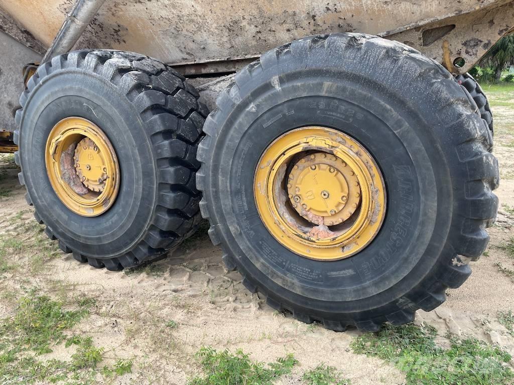 CAT 740 GC Dumper - Knickgelenk