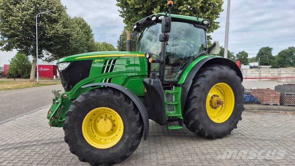 John Deere 6210 R Traktoren