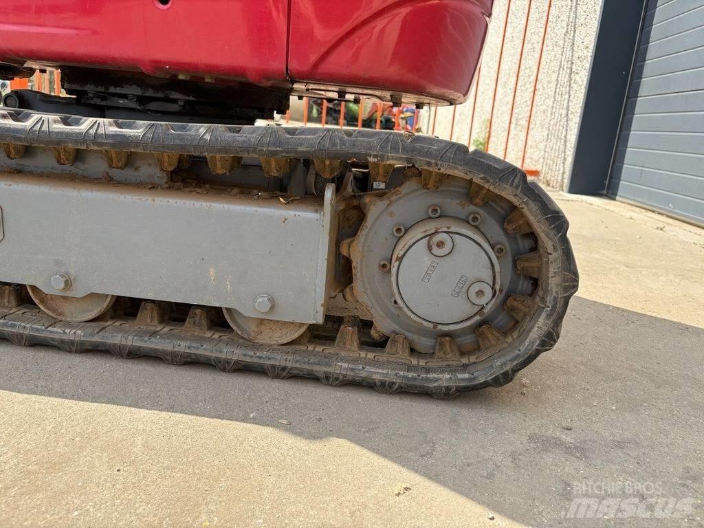 Takeuchi TB 210 R Minibagger < 7t
