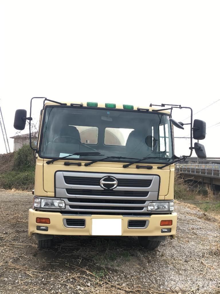 Hino FS2PKG10527 Betonmischer