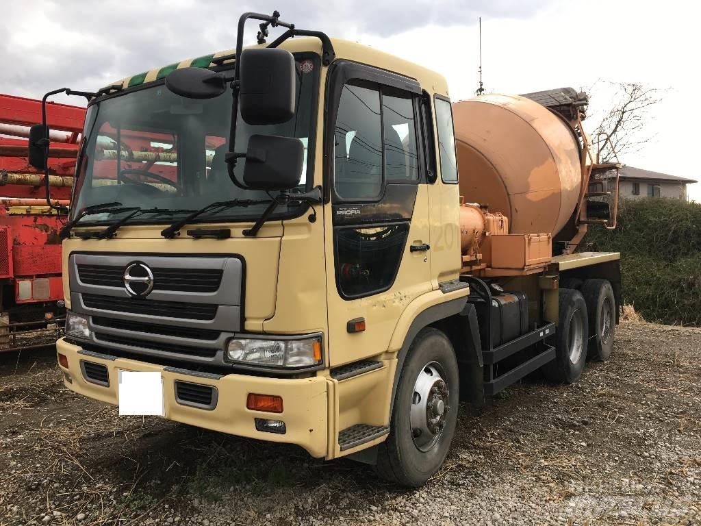 Hino FS2PKG10527 Betonmischer