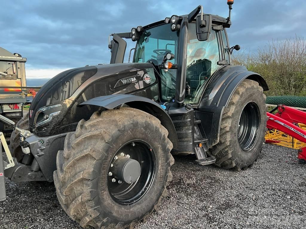 Valtra T 235 Direct Traktoren