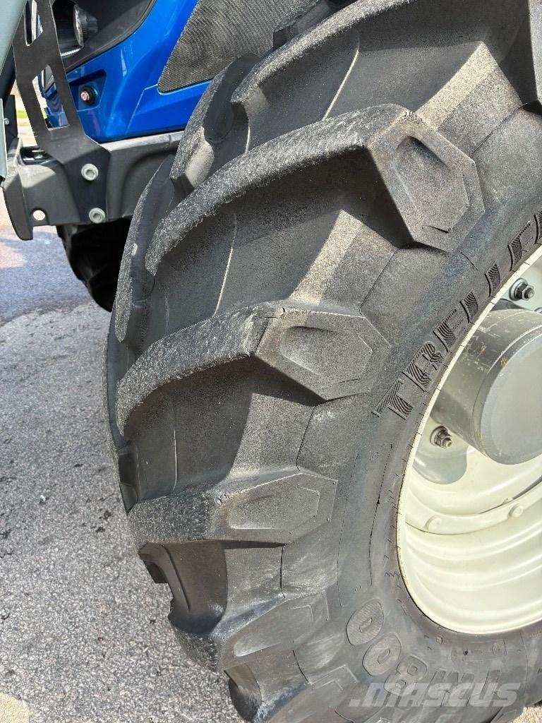Valtra T 194 Versu Traktoren