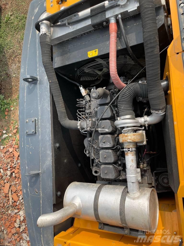 Hyundai 220 Raupenbagger