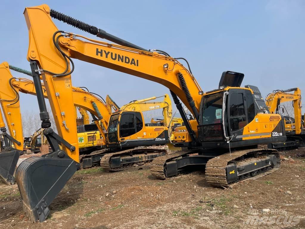 Hyundai 220 Raupenbagger
