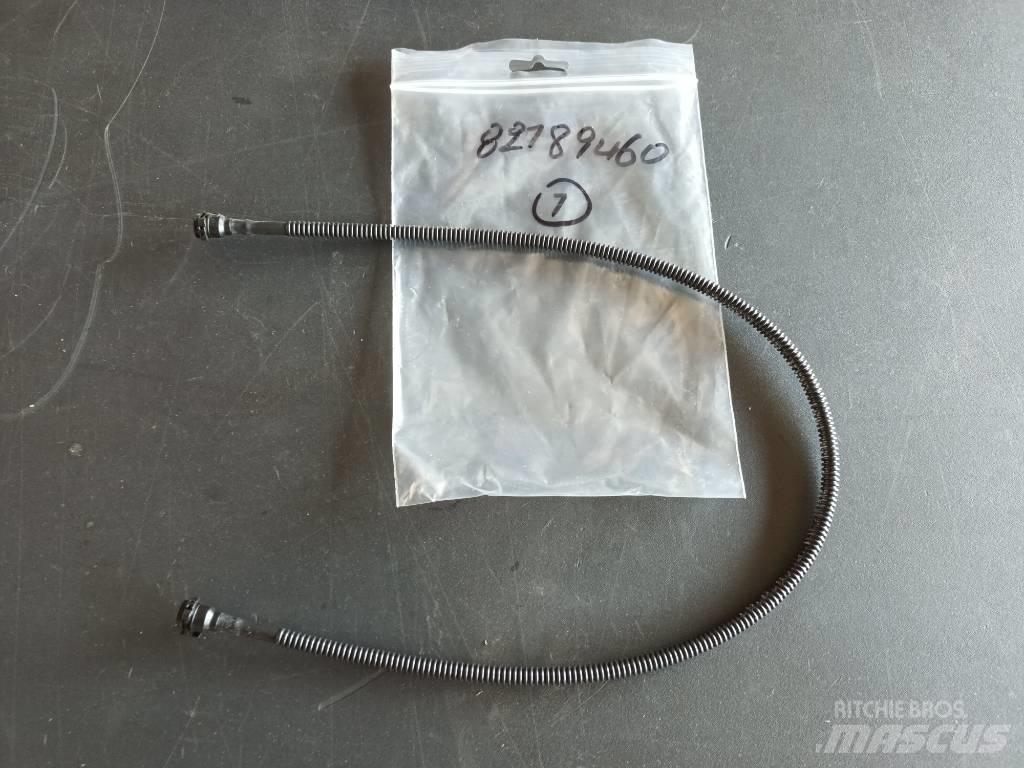 Volvo HOSE 82189460 Transport Sonstige
