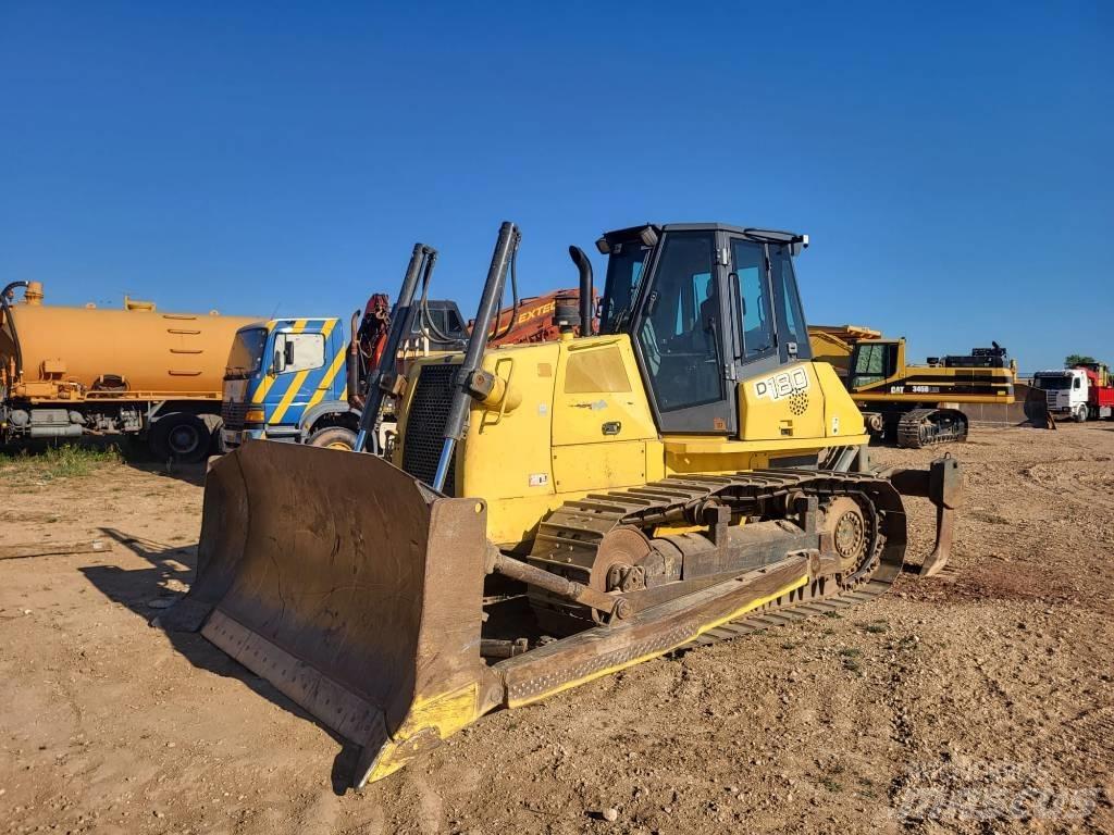 New Holland D 180 Bulldozer