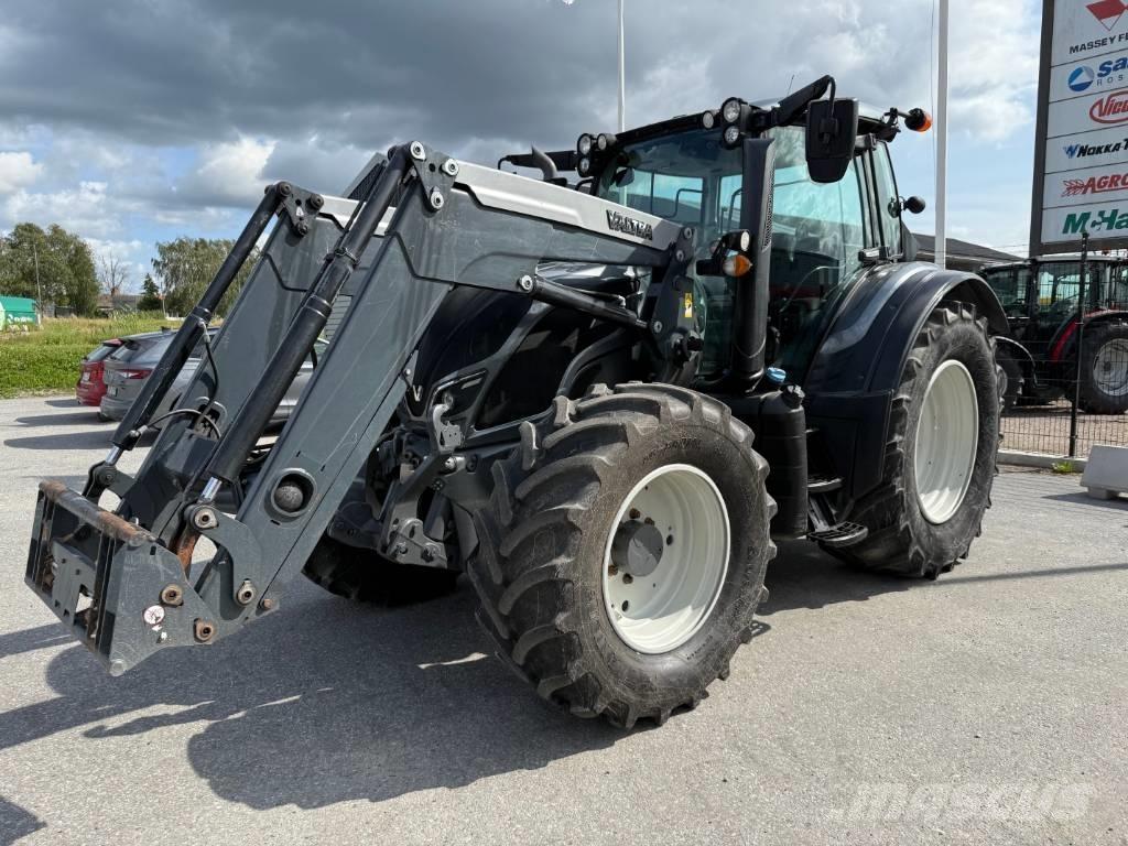 Valtra N 174 Traktoren