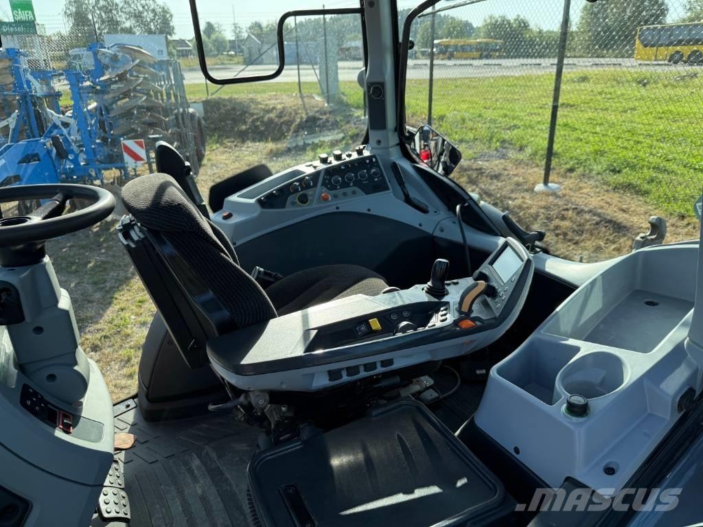 Valtra N 174 Traktoren