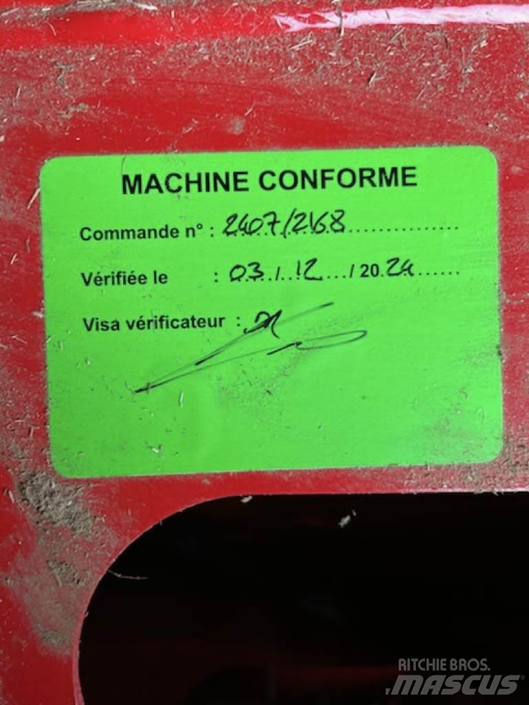 Silofarmer P 280 Ballenschredder, -schneider und -wickler