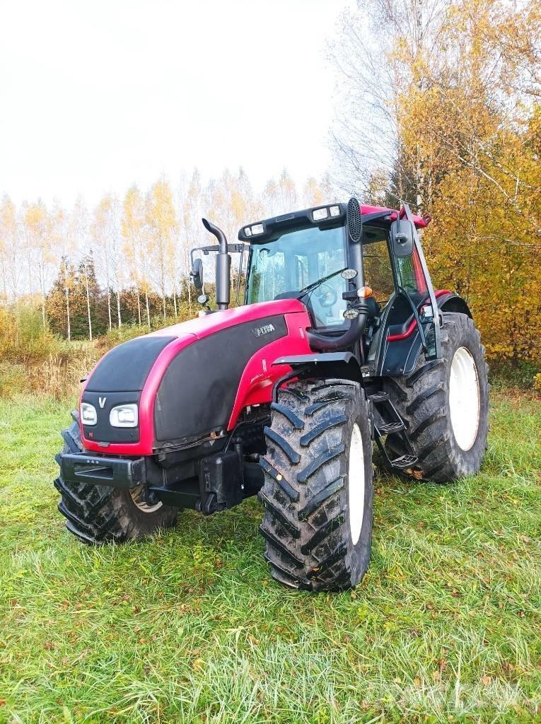 Valtra T 191 Traktoren