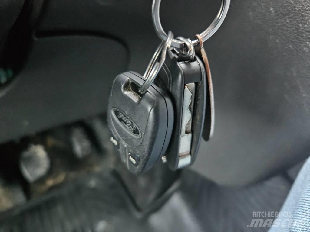 Ford Transit Lieferwagen