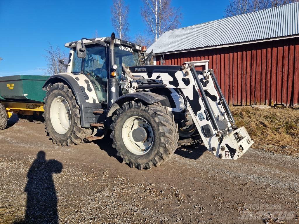 Valtra N 163 Traktoren