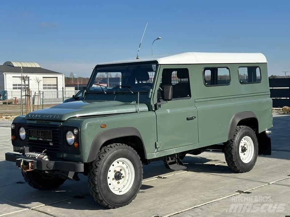 Land Rover Defender Geländewagen