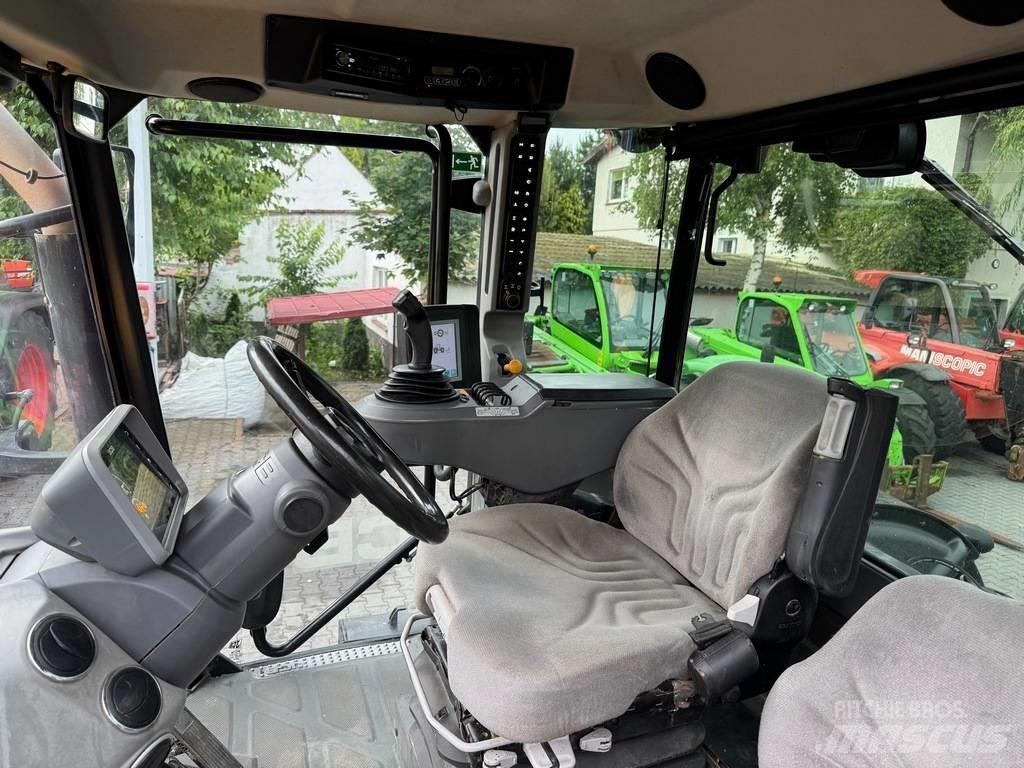 JCB FASTRAC 4220 Traktoren