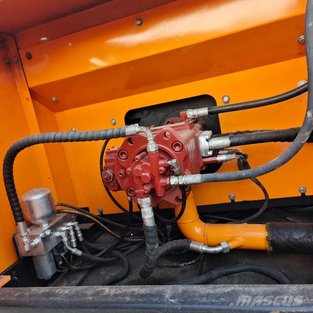 Hyundai 305 LC-9T Raupenbagger